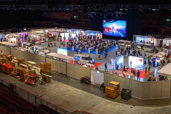 Haustechnik-Grosshändler Meier-Tobler machte zum Abschluss seiner Expoplus-Tournee 26 Halt im geräumigen Zürcher Hallenstadion. (Fotos: Meier Tobler)